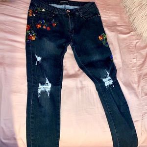 New pair jeans, never worn.